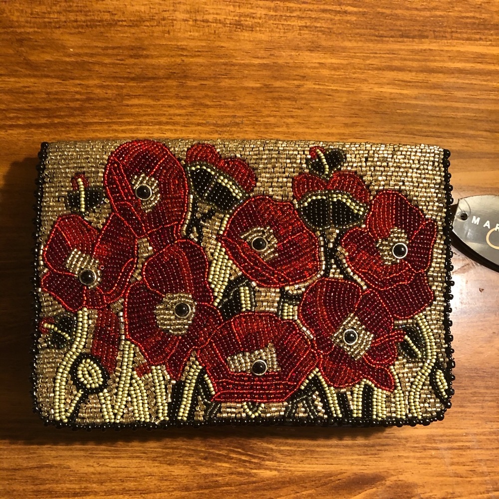 Mary Francis “Poppies” Mini Handbag/clutch ♥️